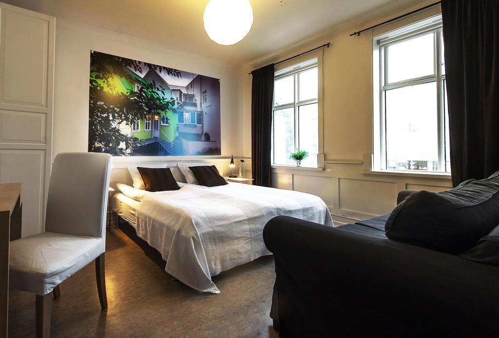 Heida's Home- Downtown Guest house