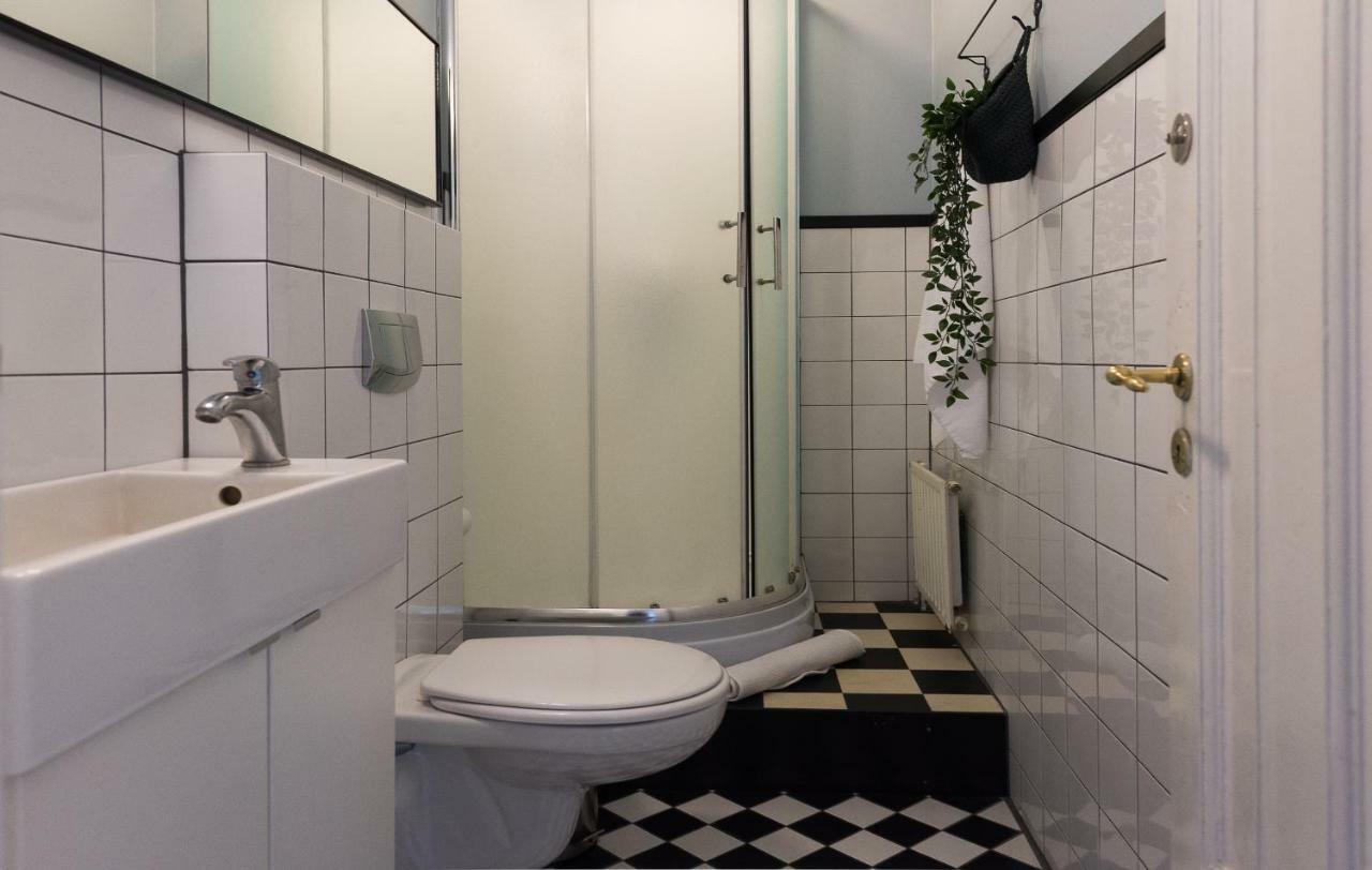 Heida's Home- Downtown 2*